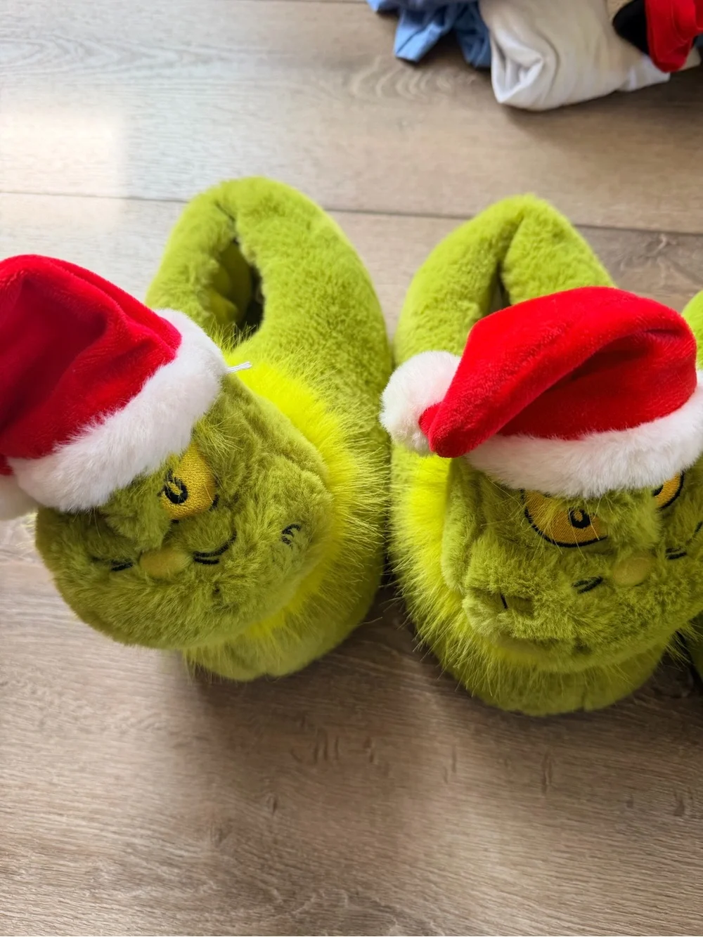 The Grinch Plush Holiday Slipper - Green